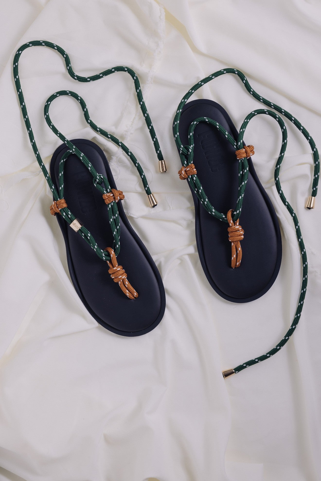 F L Ò / T W I N - Halzenut/Forest Green